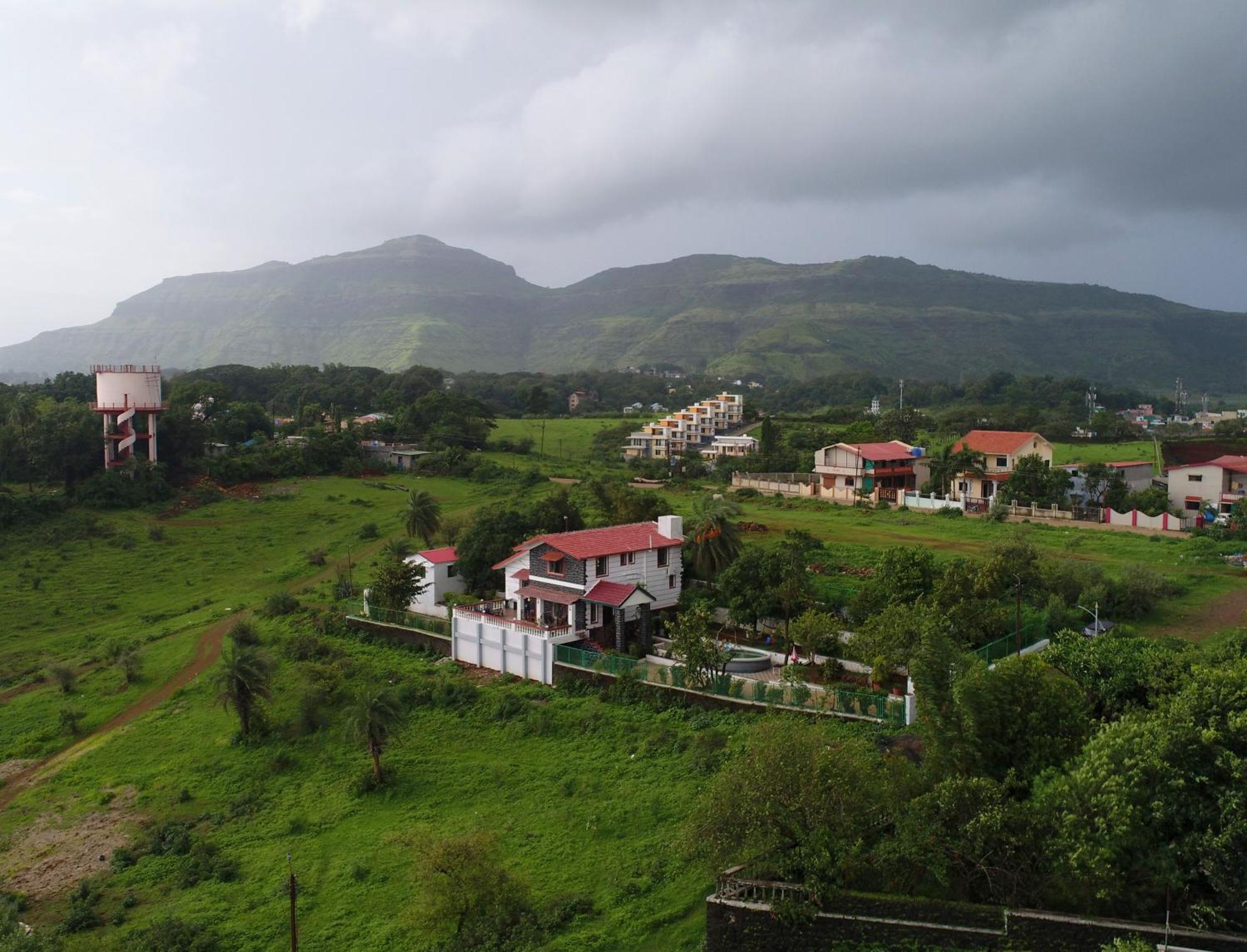Nysa Villa & Homestay By Stayatlas Igatpuri Esterno foto